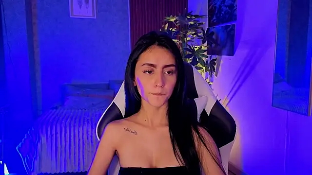 Coralinnee_ webcam