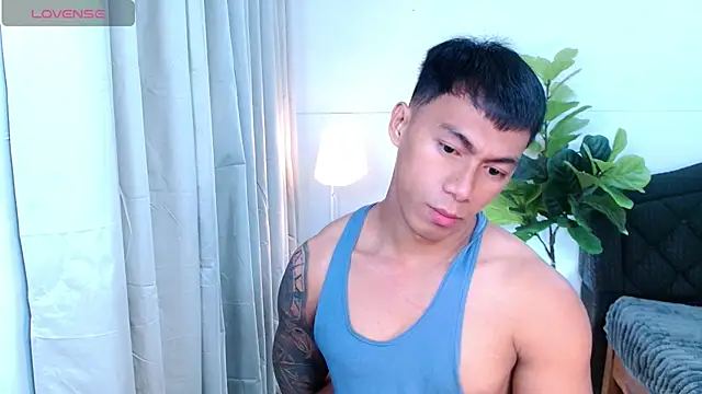 PinooyMilker webcam
