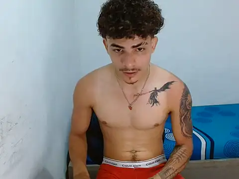 Arzu_08 webcam