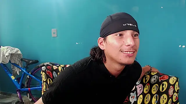 MrKingsaintx webcam