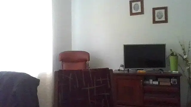 ElenaLove888 webcam