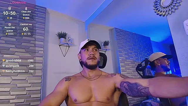 ARON_TAYLER01 webcam