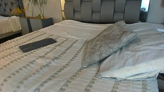 Charlie___Musk webcam