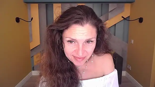 EllaLong live cam on StripChat