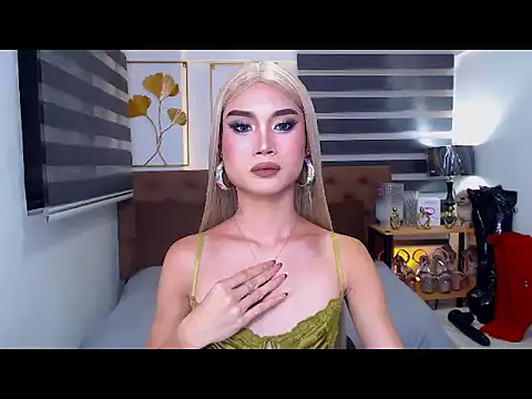 juicycockthea - JuicyCockThea's free webcam - UK Sex Cams