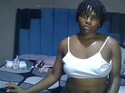 melanin_moon webcam