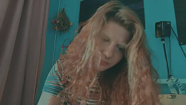 VivienDarkbloom webcam