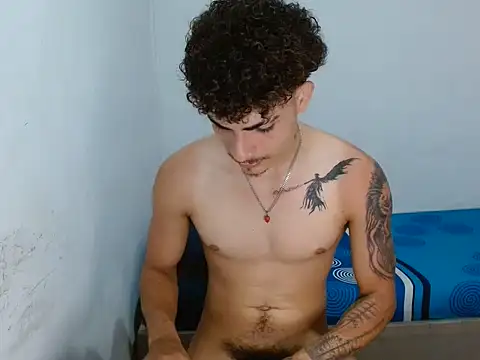 Arzu_08 webcam