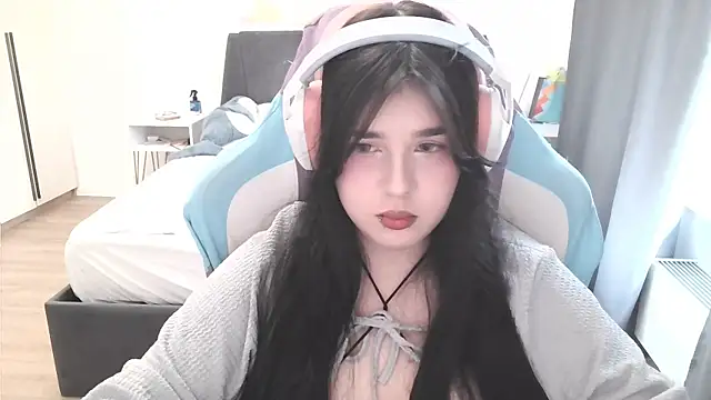 LunarMia webcam