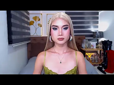 JuicyCockThea live cam
