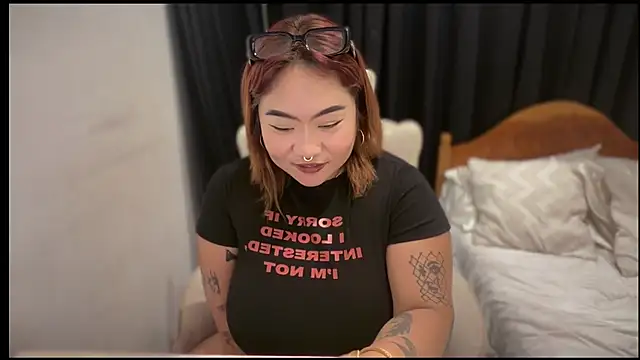 _XXXKittyTingles webcam