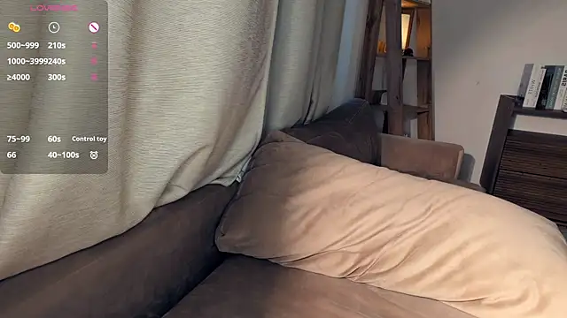 LaureMestler live cam on StripChat