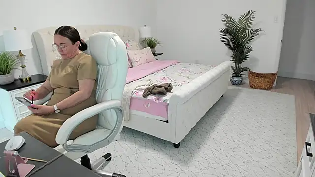 Vika73 webcam