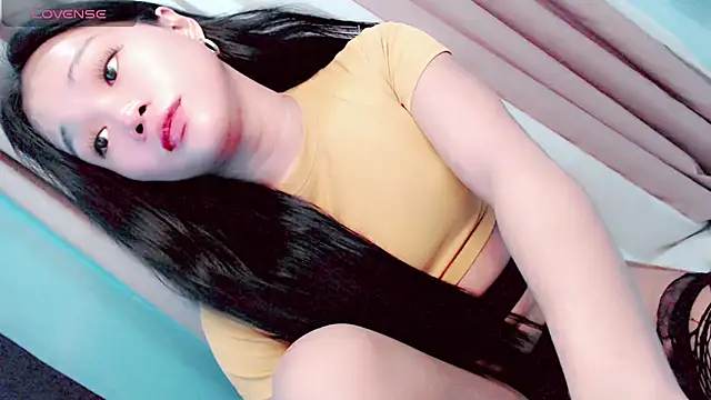 Littleslutty_baby webcam