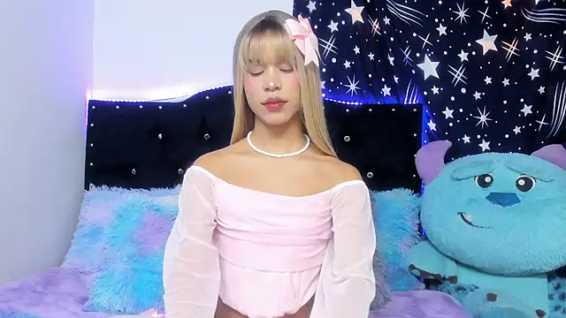 Modella: Lisaa_Sweet