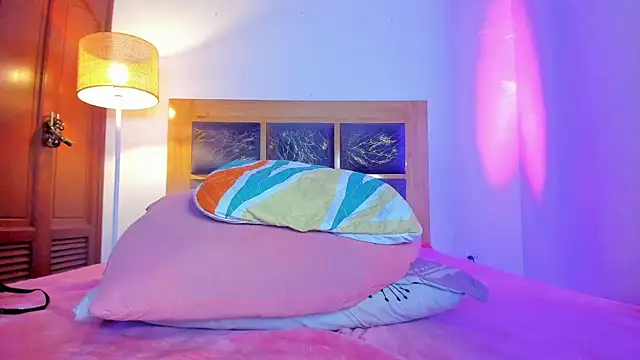 Zoe_sky1 webcam