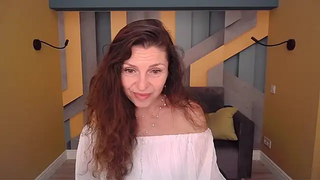 EllaLong webcam