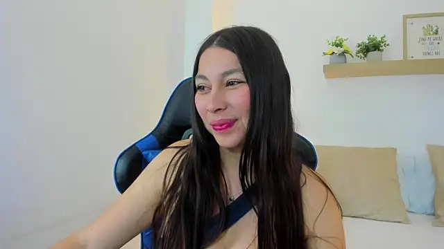 bella_99_ live cam on StripChat