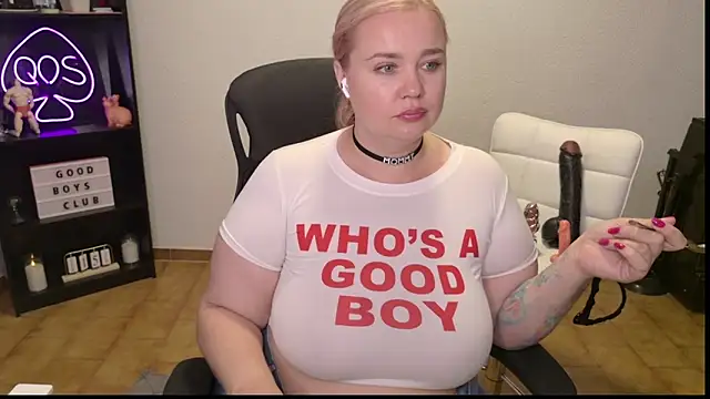 MargotGrey webcam