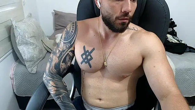 Isaac_Carter webcam