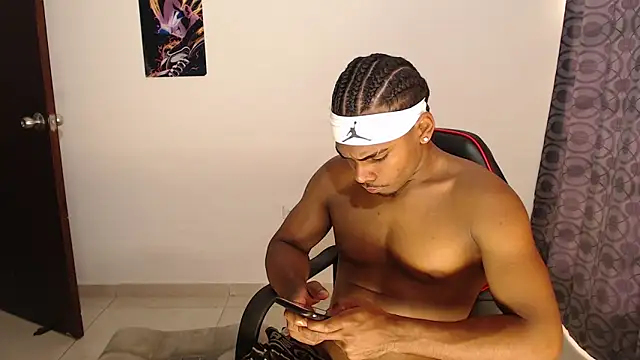 Jackboy_000 live cam on StripChat