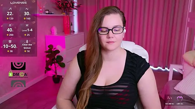 KellyKleine webcam