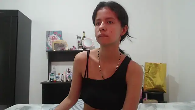Watch nathaly_jones_ live on EroticFlix - High definition streams