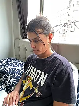 RachelWeisz_ webcam