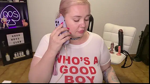 MargotGrey webcam