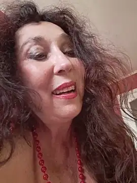 GypsyEsmeralda webcam