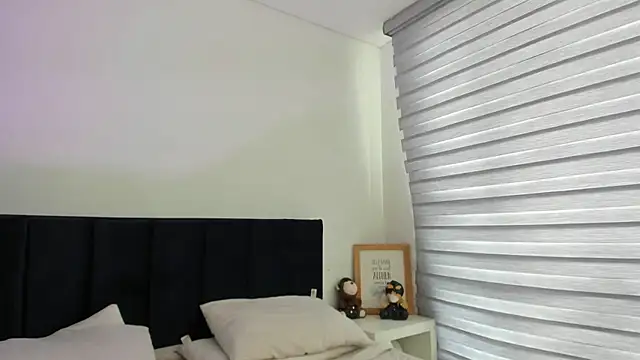 melanie_roux__ webcam