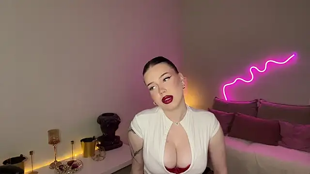 mistress_of_hearts webcam