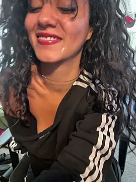 Kittybangerangbang webcam