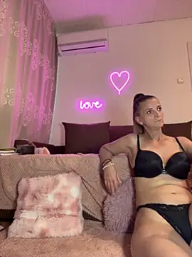 Sabrinedivinee webcam