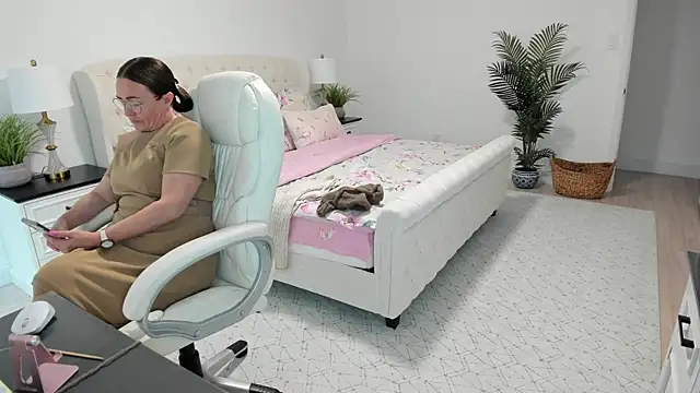 Vika73 webcam
