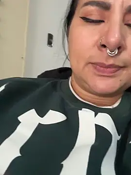 Abril_Luv webcam