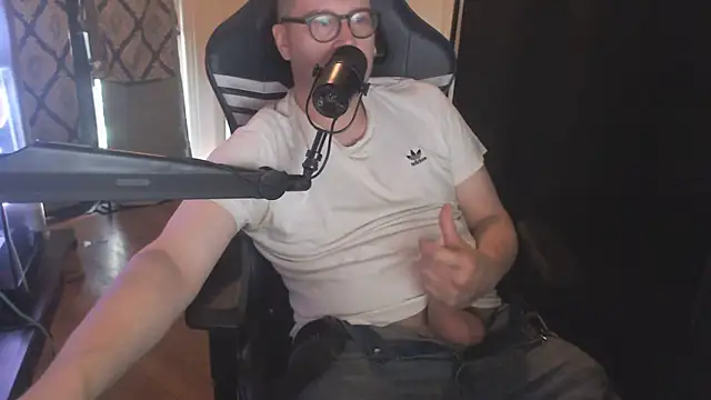 chicostick413 webcam
