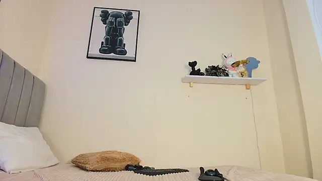 mary_cute9 (F young) - show oil