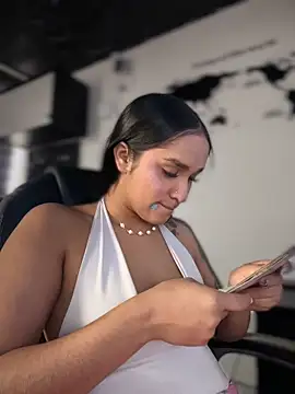 Isabella-Teen
