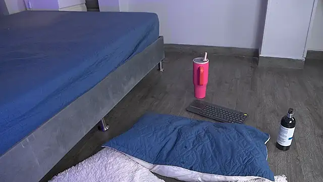 Madie__collins webcam