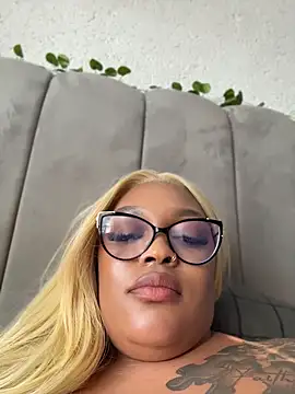Iam-Sharifa webcam
