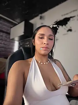 Isabella-Teen webcam