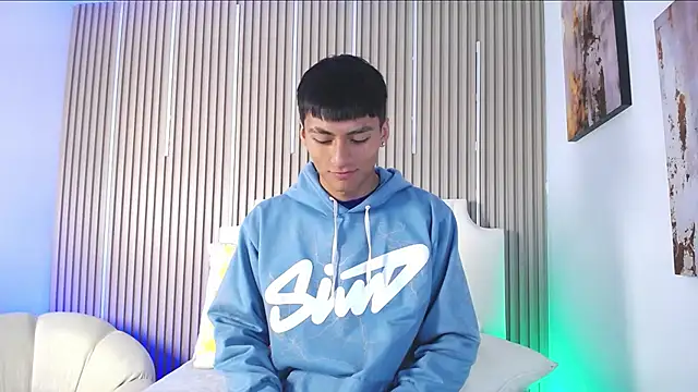 AdrianStark_ webcam
