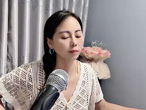 Jinny-008 live cam on StripChat