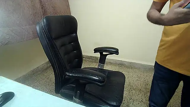 Kinky_Kumarr webcam