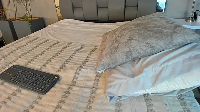 charlie___musk (M twink) - Let`s cum together!