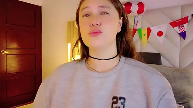 Anaise_latif webcam