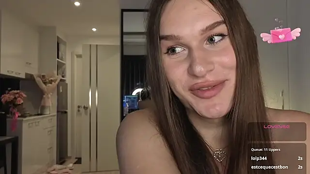 SophieTrner webcam