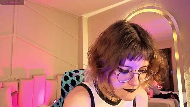 Rossiee_huntt webcam