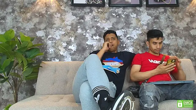 Alejandro_and_Deiby webcam